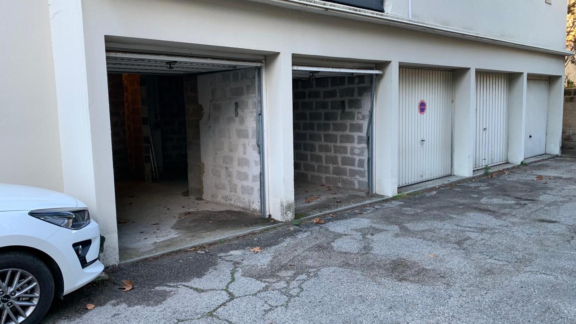 Au Calme De L'Iris - Clim - Garage - Wifi - Tramway Leilighet Avignon Eksteriør bilde